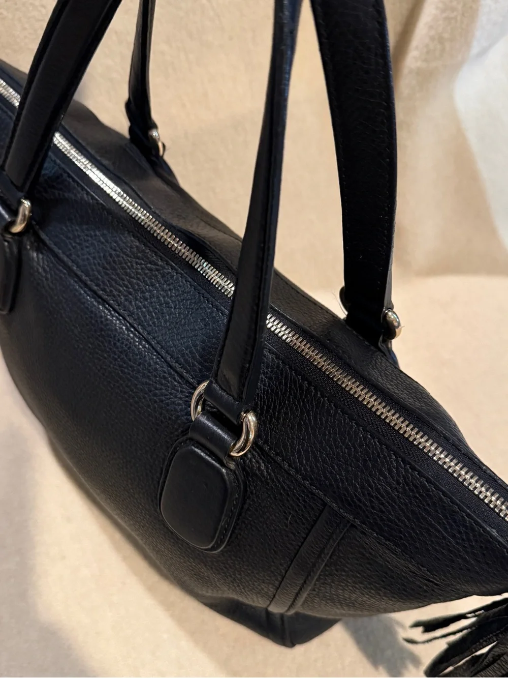Gucci Black Pebbled Leather Embossed Double G Detail